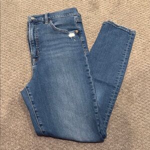 GAP - High Rise Distressed Skinny Jeans